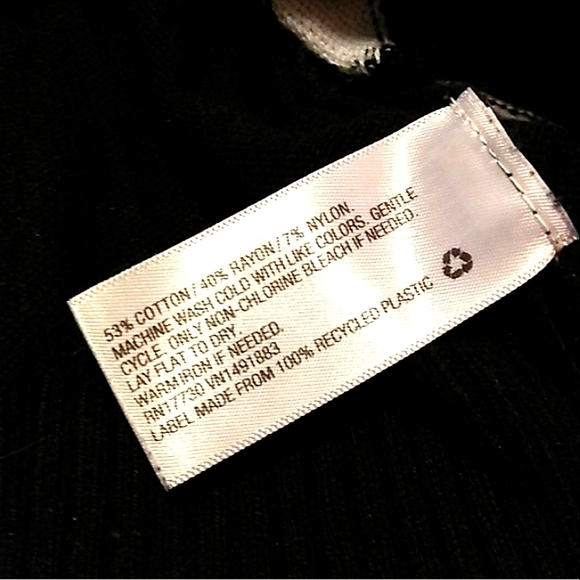 NWOT Merona SuPer Soft B/W Knit Cross Print Crewneck Sweater - Picture 11 of 13